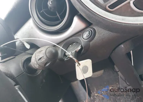 2007 Mini Cooper из США, поврежденный, VIN WMWMF33547TT54814